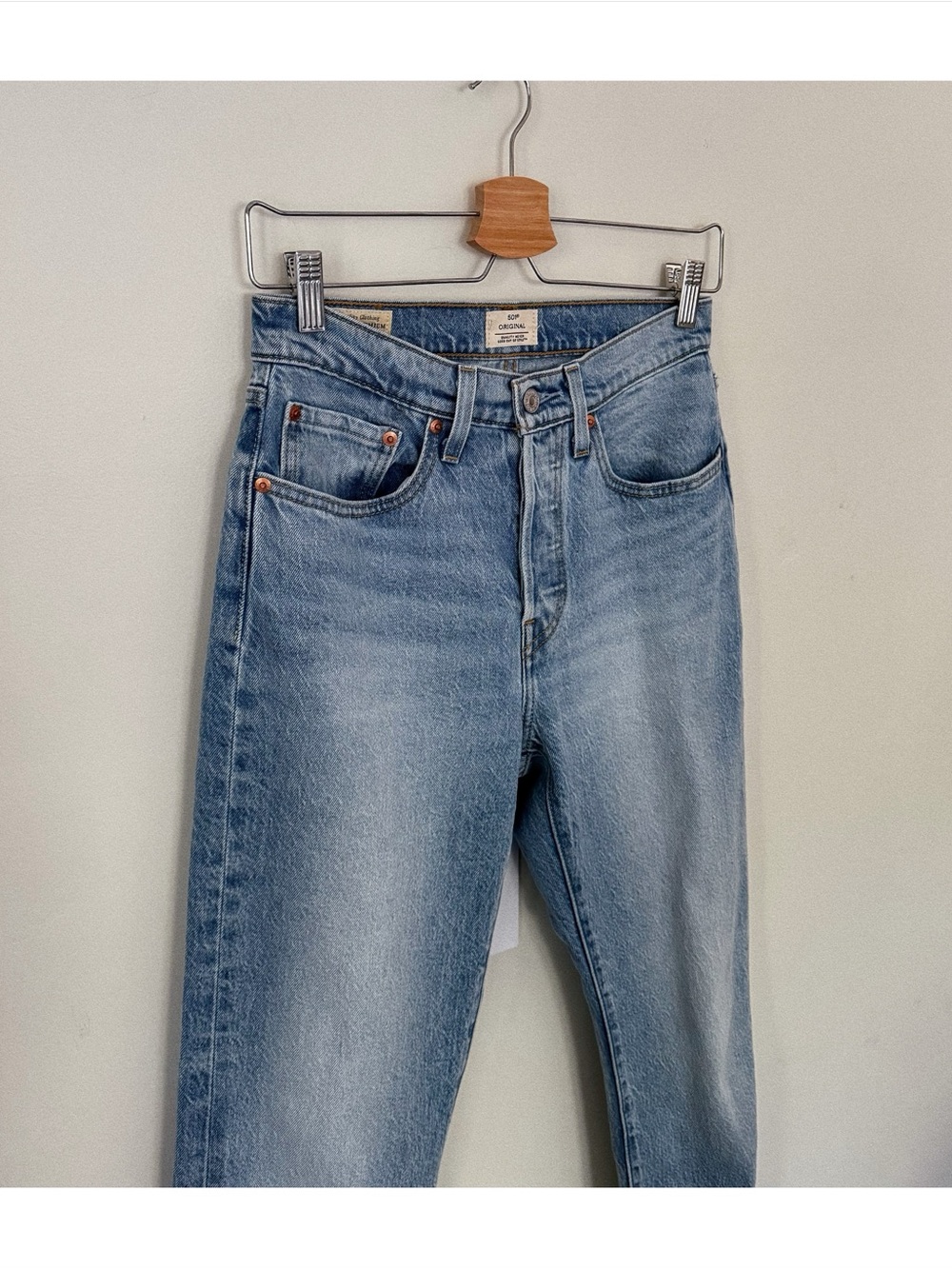 levi's 501 original fit jeans - Picture 2 of 4